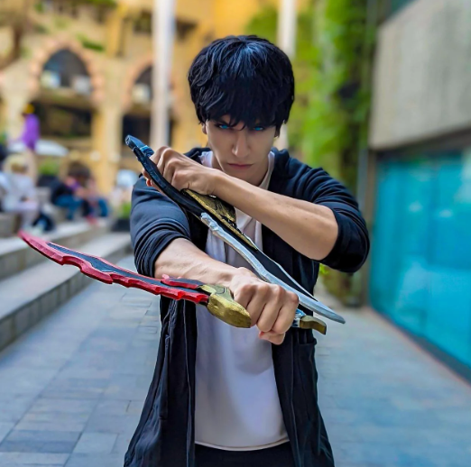 Solo Leveling Cosplay Guide: Embodying Sung Jin-Woo and the Hunters